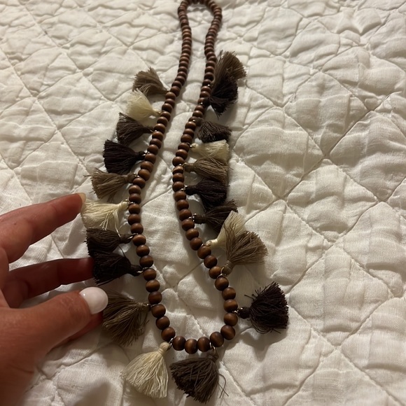 Beautiful and new necklace. Stretchy. Boho. - Picture 3 of 3